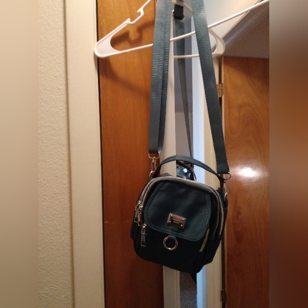 Stylish Teal Crossbody Bag